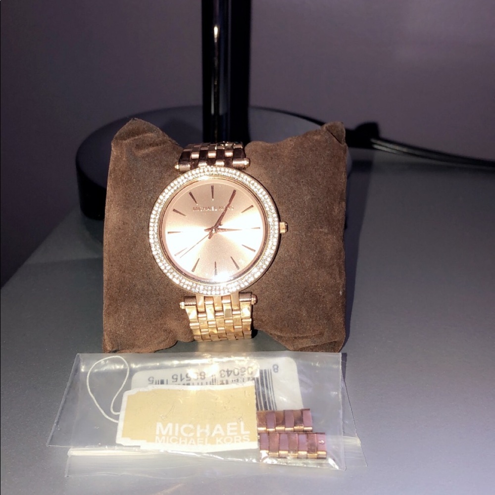 Darci Pavé Rose Gold Michael Kors watch.